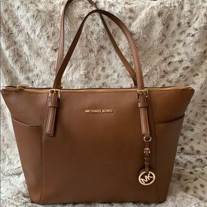 Michael Kors LG zip tote - tan